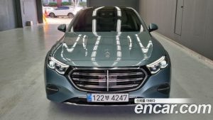 Mercedes-Benz E-Class E300 4MATIC Exclusive 2024 года из Южной Кореи