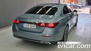 Mercedes-Benz E-Class E300 4MATIC Exclusive 2024 года из Южной Кореи