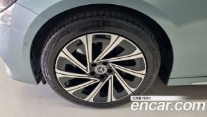 Mercedes-Benz E-Class E300 4MATIC Exclusive 2024 года из Южной Кореи