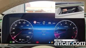 Mercedes-Benz E-Class E300 4MATIC Exclusive 2024 года из Южной Кореи