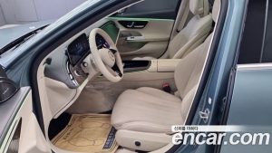 Mercedes-Benz E-Class E300 4MATIC Exclusive 2024 года из Южной Кореи