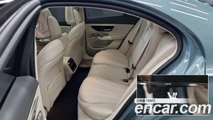 Mercedes-Benz E-Class E300 4MATIC Exclusive 2024 года из Южной Кореи
