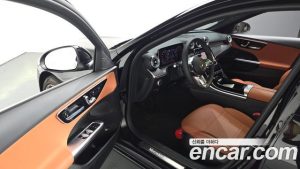 Mercedes-Benz C-Class C200 Avantgarde 2025 года из Южной Кореи