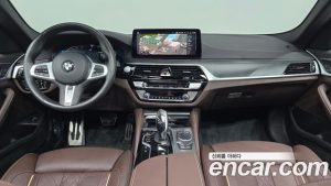 BMW 5-Series 523d M Sport 2023 года из Южной Кореи