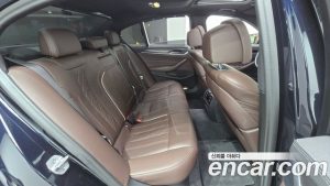 BMW 5-Series 523d M Sport 2023 года из Южной Кореи