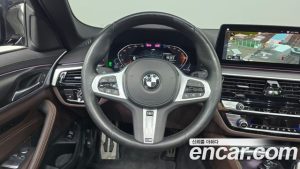 BMW 5-Series 523d M Sport 2023 года из Южной Кореи