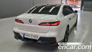 BMW 7-Series 750e xDrive M Sport 2023 года из Южной Кореи