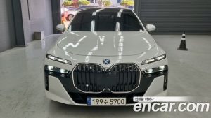 BMW 7-Series 750e xDrive M Sport 2023 года из Южной Кореи