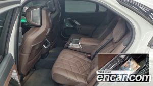 BMW 7-Series 750e xDrive M Sport 2023 года из Южной Кореи