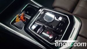 BMW 7-Series 750e xDrive M Sport 2023 года из Южной Кореи