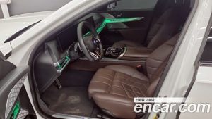 BMW 7-Series 750e xDrive M Sport 2023 года из Южной Кореи