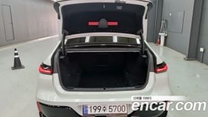 BMW 7-Series 750e xDrive M Sport 2023 года из Южной Кореи