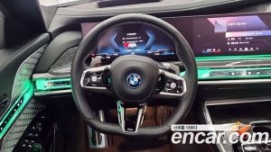 BMW 7-Series 750e xDrive M Sport 2023 года из Южной Кореи