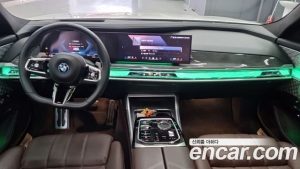 BMW 7-Series 750e xDrive M Sport 2023 года из Южной Кореи