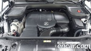 Mercedes-Benz GLE-Class GLE300d 4MATIC 2025 года из Южной Кореи