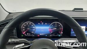 Mercedes-Benz GLE-Class GLE300d 4MATIC 2025 года из Южной Кореи