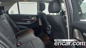Mercedes-Benz GLE-Class GLE300d 4MATIC 2025 года из Южной Кореи