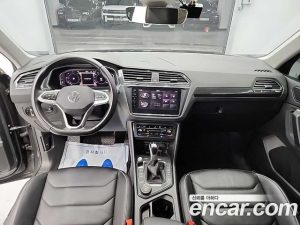 Volkswagen Tiguan 2.0 TDI 4 Prestige 2023 года из Южной Кореи