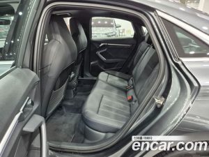 Audi A3 40 TFSI Premium 2025 года из Южной Кореи