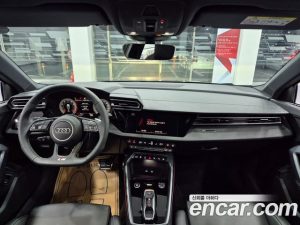 Audi A3 40 TFSI Premium 2025 года из Южной Кореи