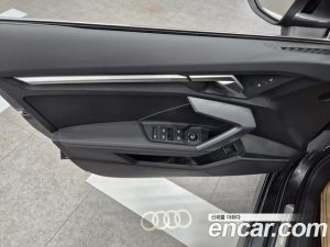 Audi A3 40 TFSI Premium 2025 года из Южной Кореи