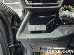 Audi A3 40 TFSI Premium 2025 года из Южной Кореи