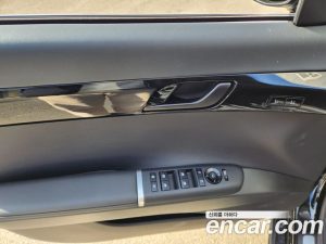 Hyundai Grandeur Exclusive 2025 года из Южной Кореи