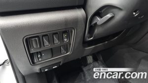 Renault-KoreaSamsung QM6 2.0 GDe LE Signature 2WD 2023 года из Южной Кореи