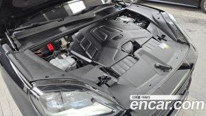 Porsche Cayenne 3.0 Coupe 2024 года из Южной Кореи