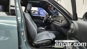 Mini Clubman Untold Edition 2024 года из Южной Кореи