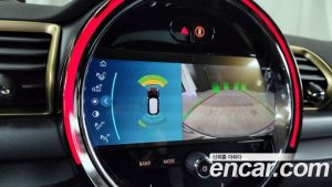 Mini Clubman Untold Edition 2024 года из Южной Кореи