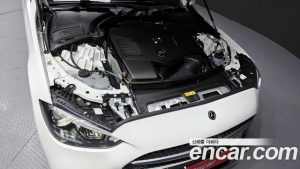 Mercedes-Benz C-Class C200 AMG Line 2025 года из Южной Кореи