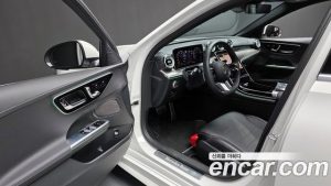 Mercedes-Benz C-Class C200 AMG Line 2025 года из Южной Кореи