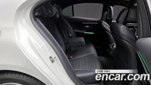 Mercedes-Benz C-Class C200 AMG Line 2025 года из Южной Кореи