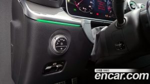 Mercedes-Benz C-Class C200 AMG Line 2025 года из Южной Кореи