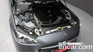 Mercedes-Benz C-Class C200 AMG Line 2025 года из Южной Кореи