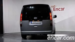 Hyundai Staria L3.5 Tourer 11-Seater 2025 года из Южной Кореи