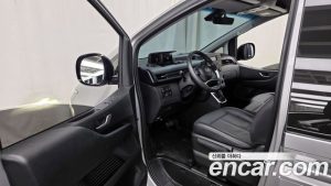 Hyundai Staria L3.5 Tourer 11-Seater 2025 года из Южной Кореи