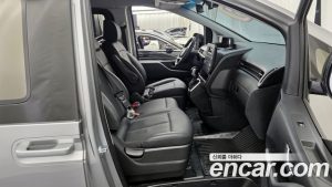 Hyundai Staria L3.5 Tourer 11-Seater 2025 года из Южной Кореи
