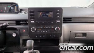 Hyundai Staria L3.5 Tourer 11-Seater 2025 года из Южной Кореи