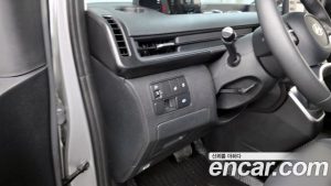 Hyundai Staria L3.5 Tourer 11-Seater 2025 года из Южной Кореи