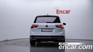 Volkswagen Tiguan 2.0 TDI Premium 2024 года из Южной Кореи