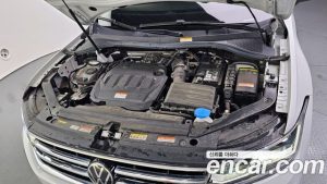 Volkswagen Tiguan 2.0 TDI Premium 2024 года из Южной Кореи