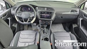 Volkswagen Tiguan 2.0 TDI Premium 2024 года из Южной Кореи