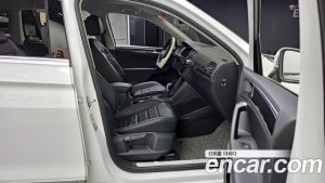 Volkswagen Tiguan 2.0 TDI Premium 2024 года из Южной Кореи