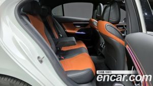 Mercedes-Benz C-Class C200 AMG Line 2025 года из Южной Кореи