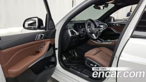 BMW X5 xDrive 40i M Sport 2024 года из Южной Кореи