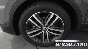 Volkswagen Tiguan 2.0 TDI Prestige 2022 года из Южной Кореи
