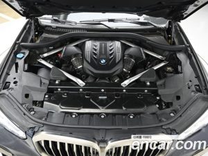 BMW X5 M50i 2023 года из Южной Кореи