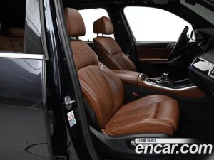 BMW X5 M50i 2023 года из Южной Кореи